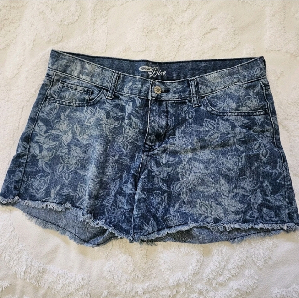 Old Navy‎ • The Diva Denim Shorts